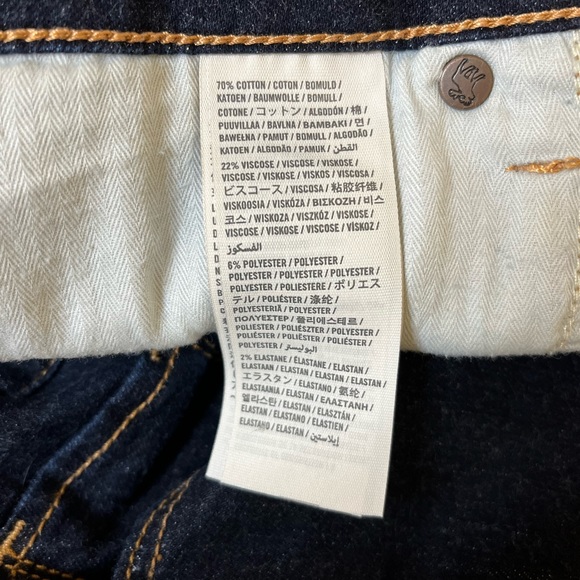 Abercrombie & Fitch Dark Wash Flare Jeans - Picture 3 of 6